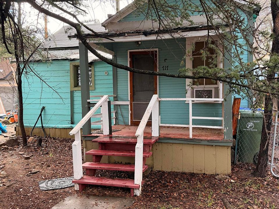 1st image of 715 W GURLEY Street