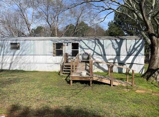 107 Nash View Dr, Fountain Inn, SC 29644