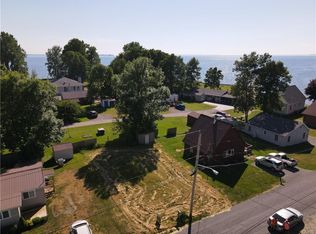 107 Brown Shores Rd, Sackets Harbor, NY 13685