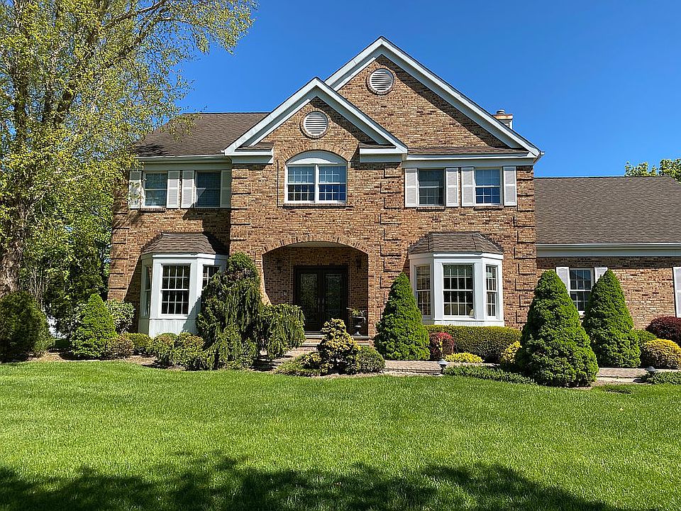 1st image of 3 Dupont Ct