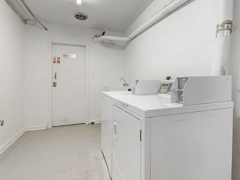 3848 Retallack St #5 — Photo 16