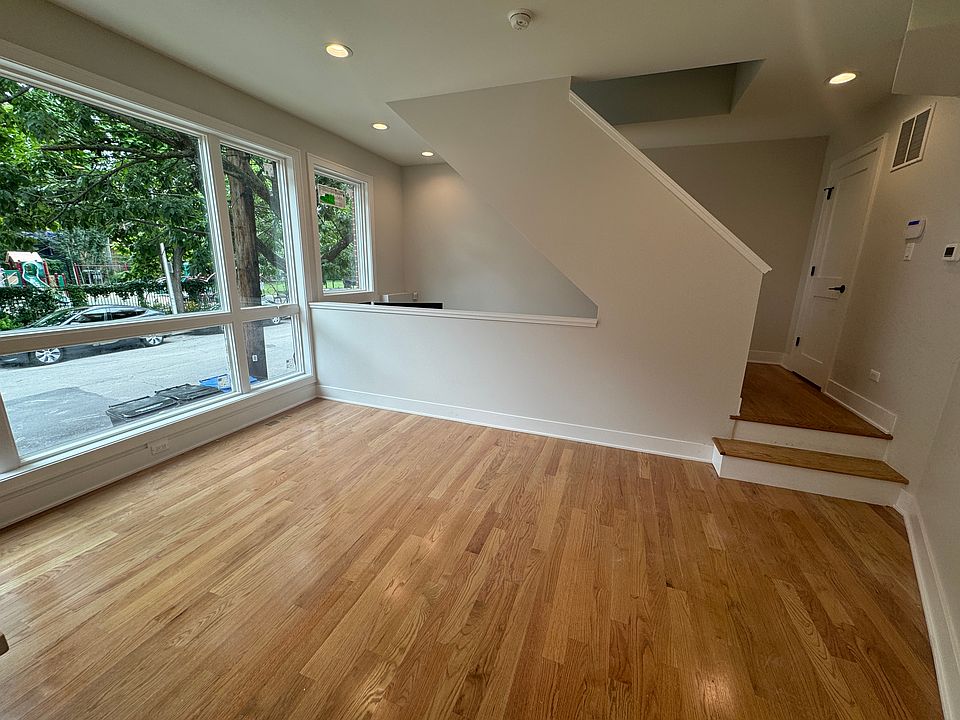 1st image of 1404 N Paulina St #A