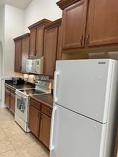 2931 Benton Ln — Photo 10