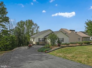 1996 Running Deer Dr, Auburn, PA 17922