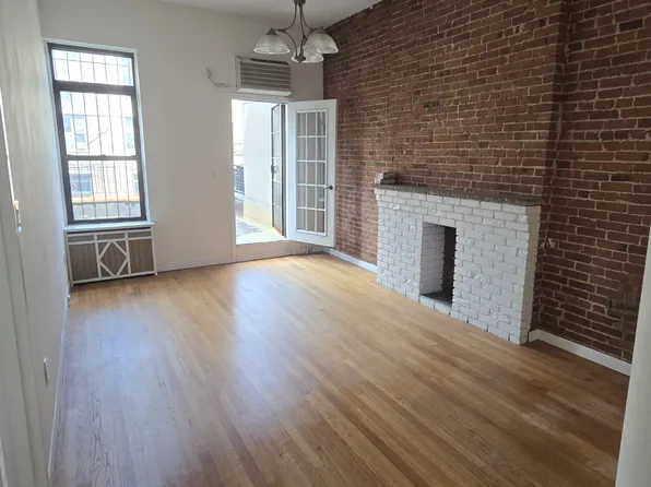 111 West 75th Street image 1 of 8