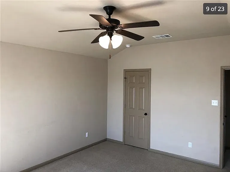 10501 Luke Ct — Photo 10