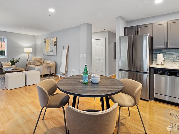 2nd image of 7912 170th Avenue NE #101