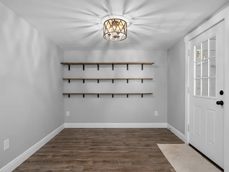 5535 Pasco Way — Photo 2