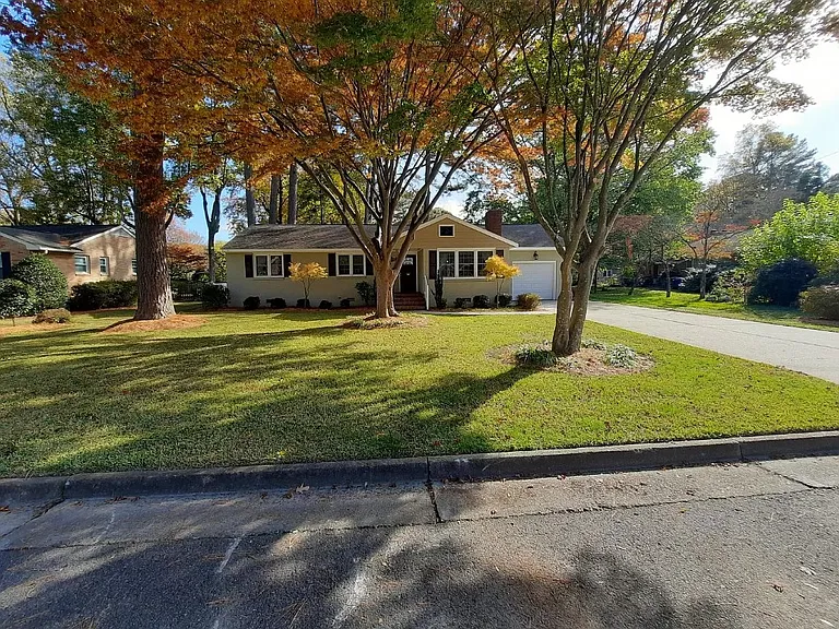 228 Keith Rd — Photo 2