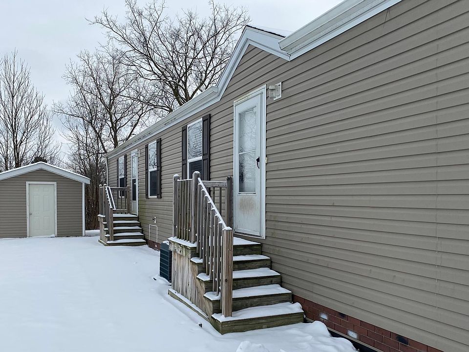 1st image of 59568 Susan Ln E