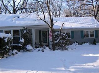 27 Ridge Rd, Roseland, NJ 07068