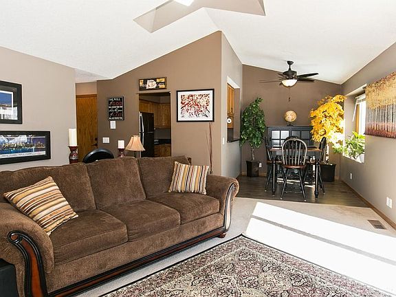 2nd image of 992 Heritage Ct E #407