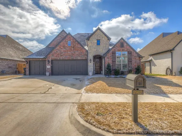 2917 E Quaker St, Broken Arrow, OK 74014