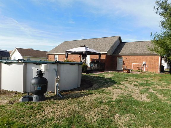 3rd image of 132 Settlers Way