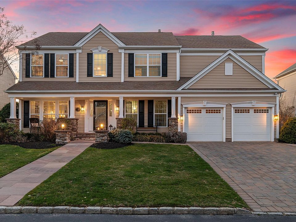 1st image of 30 woodstork Drive