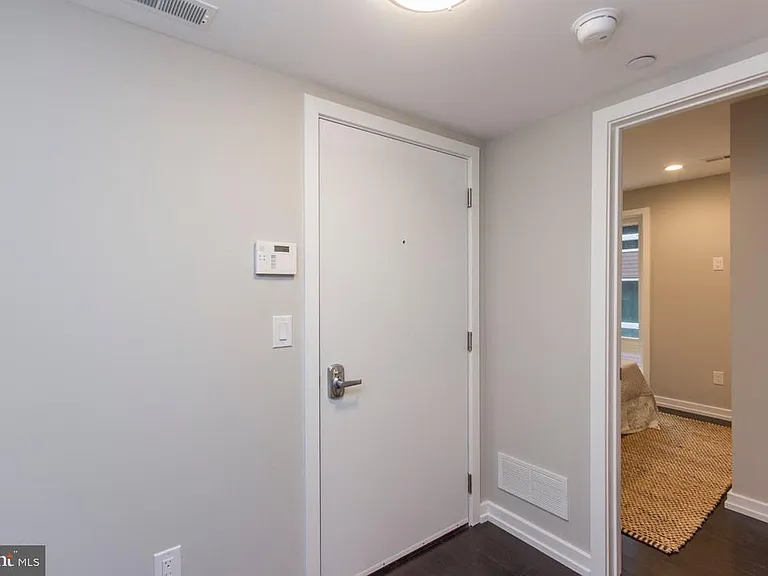 716 S Sartain St #2 — Photo 19