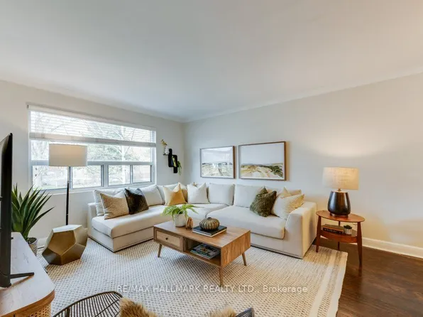 225 Woodville Ave, Toronto, ON M4J 2R4