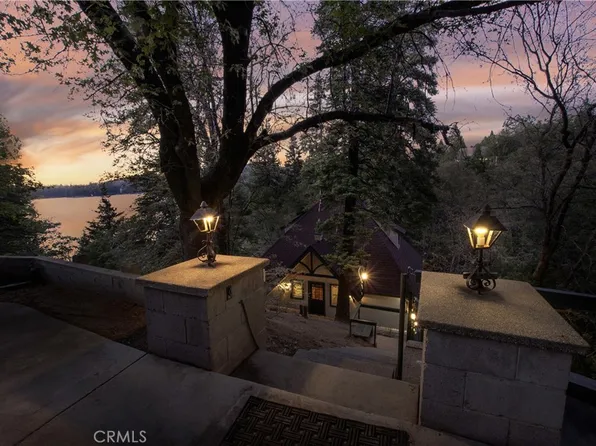 362 State Highway 173, Lake Arrowhead, CA 92352