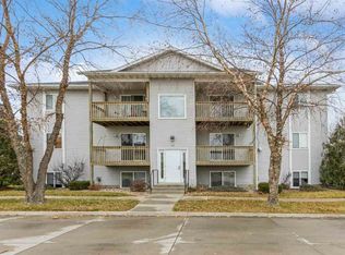 110 Vicky Ln UNIT 12, Williamsburg, IA 52361