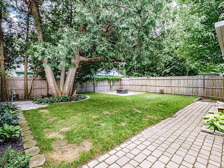 169 Holm Ave — Photo 40