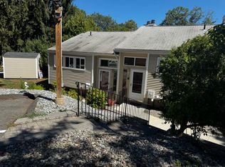 136 Shepard Ave #136, Hamden, CT 06514