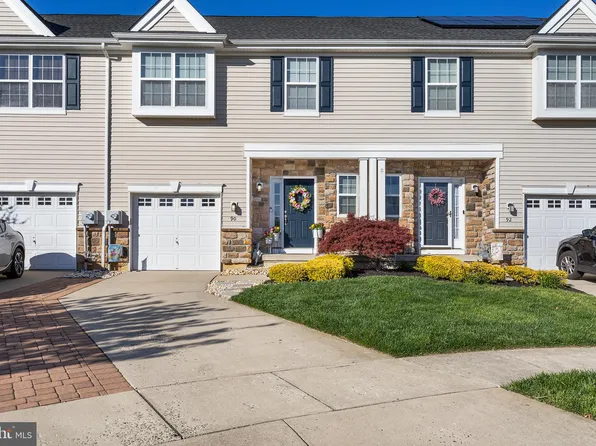 90 Eagleview Ter, Mount Royal, NJ 08061