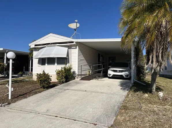 3022 Kiwi Pl #77, Ellenton, FL 34222