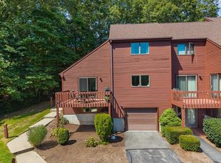 97 W Main St APT 1, Niantic, CT 06357