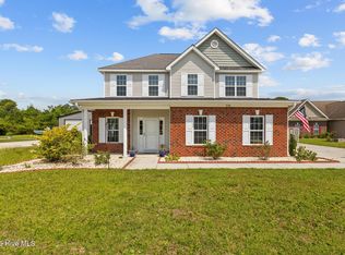 134 Inverness Dr, Hubert, NC 28539