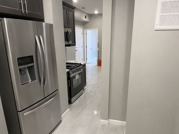 2nd image of 286 Summer Ave #1