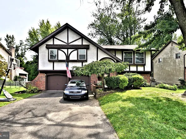 1171 Brennan Dr, Warminster, PA 18974