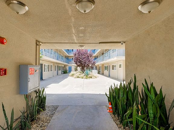 4th image of 6113 8th Ave #19