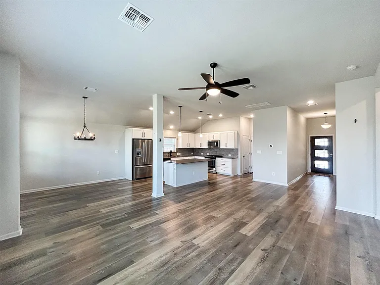 558 Bridgestone Way — Photo 8