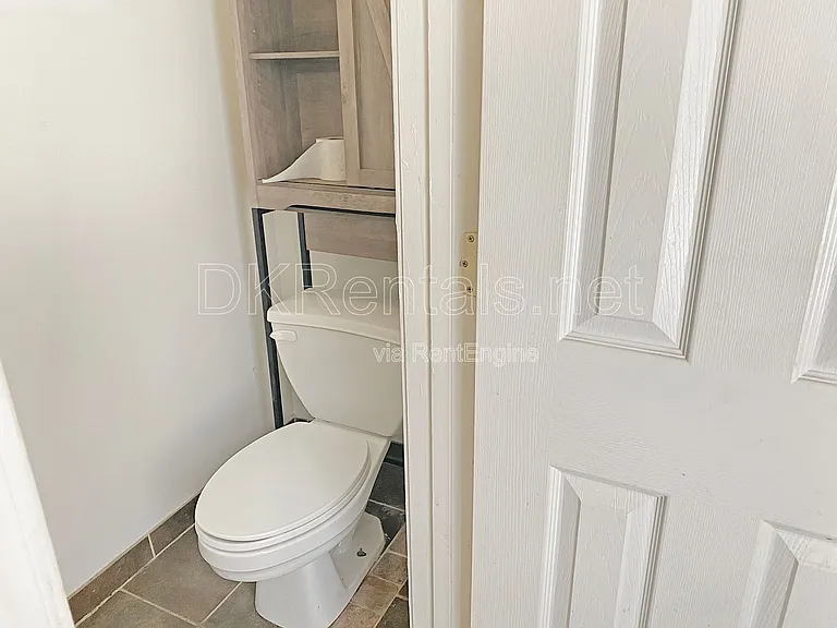 1739 Sylvan Rd SW — Photo 14