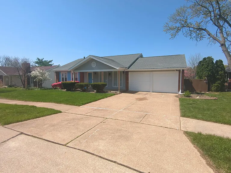 8 Parkrose Ct — Photo 34
