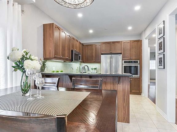 4th image of 109 Barli Cres