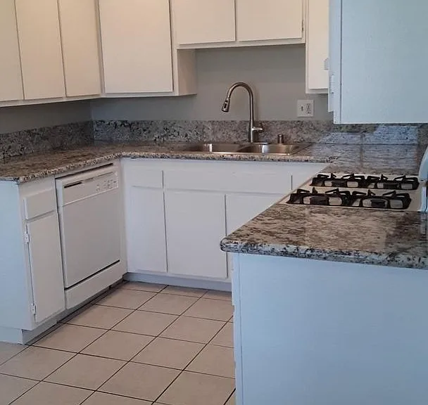 8115 Stewart And Gray Rd — Photo 1