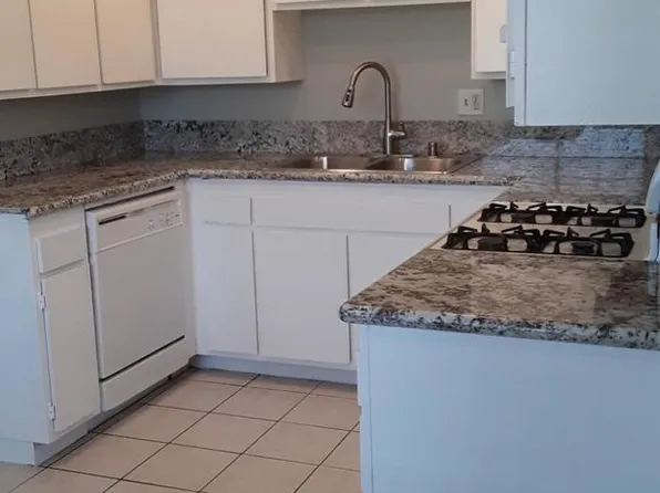 Villa Del Sol Apartments, 8115 Stewart And Gray Rd #2, Downey, CA 90241