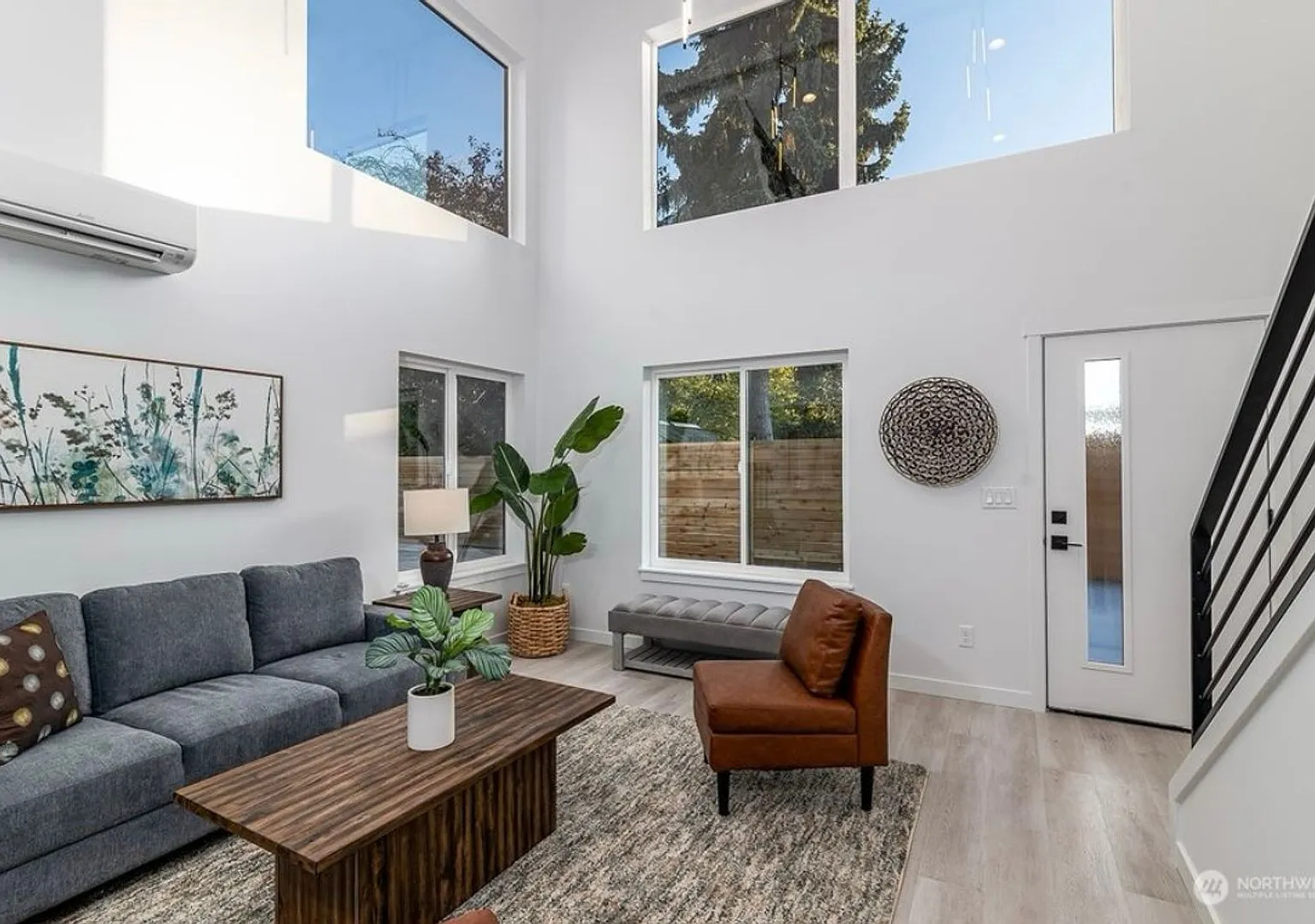 Modern Crown Hill 2-Bedroom with Two Private Decks + AC + Parking! — Photo 2