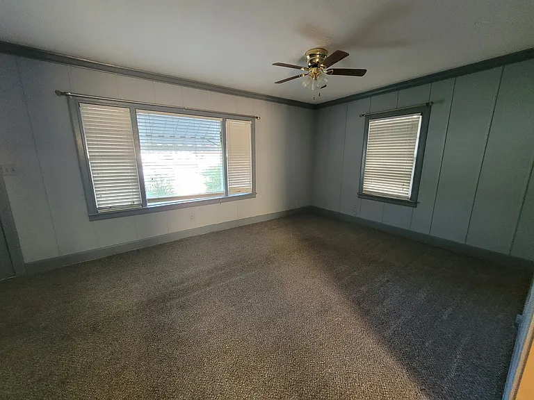4355 Martin Ln — Photo 6