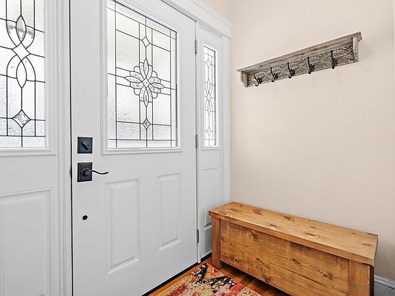 2nd image of 54 Clements Rd