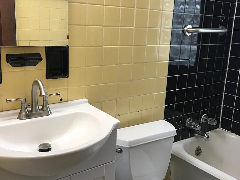 1174 Kenmore Ave #10 — Photo 13