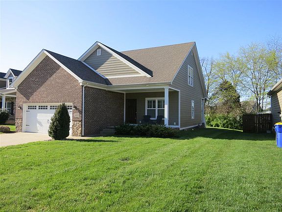 3rd image of 3021 Equestrian Ct