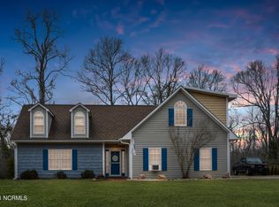 2002 Cordgrass Rd, Hampstead, NC 28443