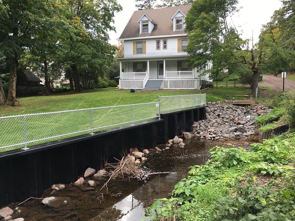 Duplex upper 2 bedroom