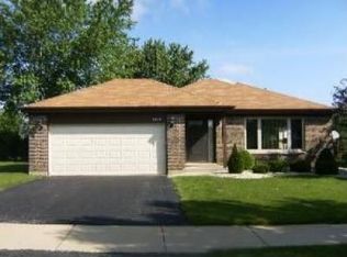 8448 Carriage Ln, Tinley Park, IL 60487