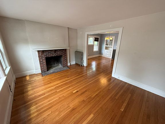 3rd image of 63 Newell Rd Unit 63