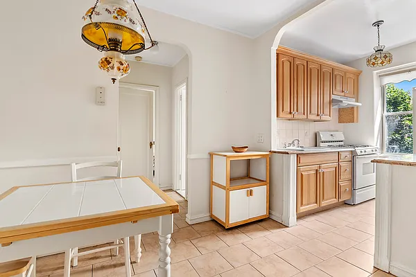 Sold by Compass | media 11