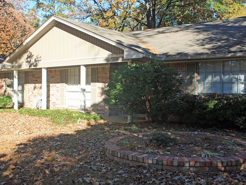 1st image of 18 Clay Ave