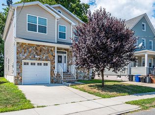 97 Edgar St, Carteret, NJ 07008